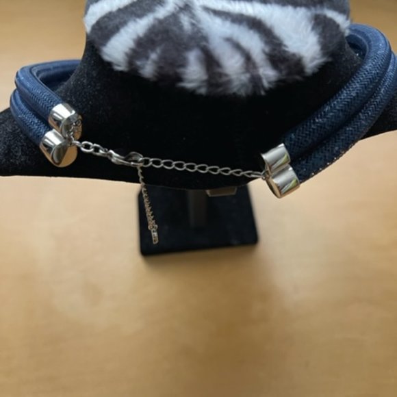 Swarovski Blue Necklace - Picture 7 of 8